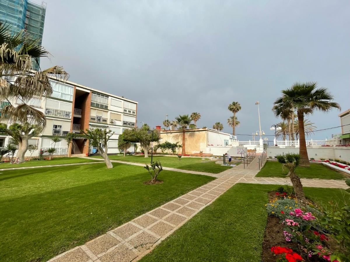 Acogedor Apartamento Con Piscina Y Vistas Al Mar Apartment Benalmadena Luaran gambar